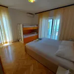 Oda ve Kahvaltı Europa 3*