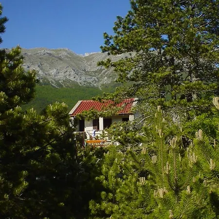Europa - Alojamento de Acomodação e Pequeno-almoço Starigrad Paklenica