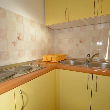 Bed & Breakfast Europa - Starigrad Paklenica