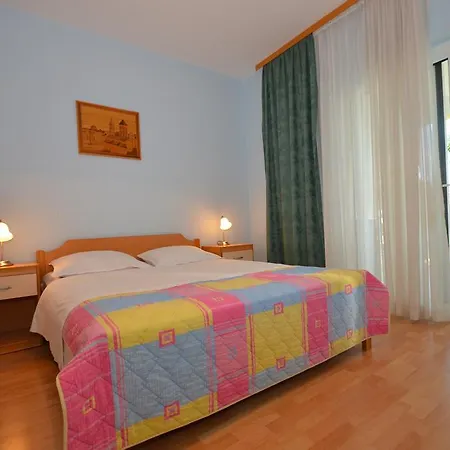 Europa Bed & Breakfast 3*