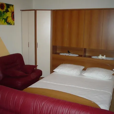 Bed & Breakfast Europa 3*